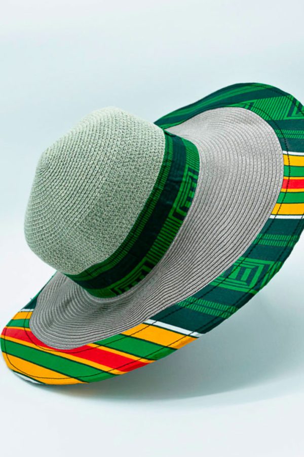 Conjunto de bolso y sombrero artesanal