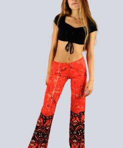 Los pantalones de mujer con telas africanas son una excelente opción para un look fresco y original durante cualquier época del año.