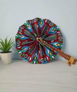 Abanico arcoíris africano artesanal multicolor en tela wax