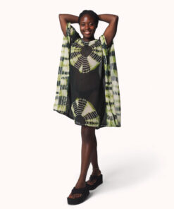 Bâton africain vert avec impression shibori, design fluide et fait à la main.