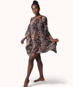 Palazo africano con estampado wax print marrón, diseño vibrante y artesanal.