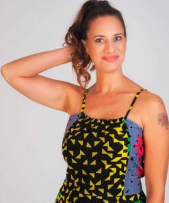 Vestido midi de tela africana con cinturón, para un estilo elegante y sofisticado.
